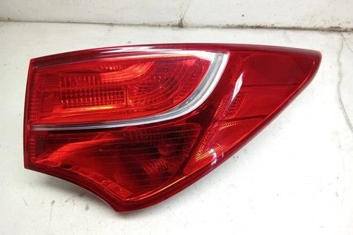 14 2014 Hyundai Santa Fe Passenger RH Quarter Mounted Tail Light Lamp OEM used OEM tail light assembly