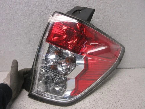 209-2013 Subaru Forester Passenger RH Tail Lamp Assembly OEM OEM used OEM tail light assembly