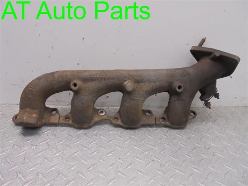 1999-2003 Chevrolet Silverado 4.8L Right Used OEM Exhaust Manifold 12605246