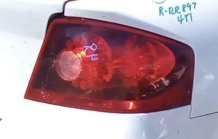11-14 Dodge Avenger RH Passenger Tail Light Lamp OEM OEM used OEM tail light assembly