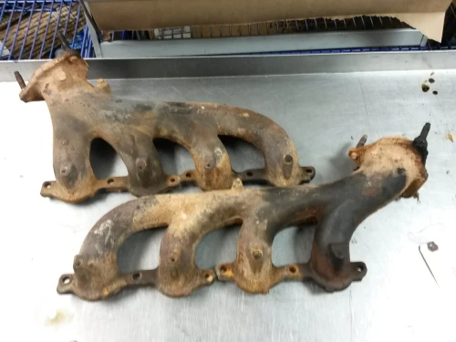 2002-2013 Chevrolet Silverado 4.8L Pair Used Exhaust Manifold 12602041