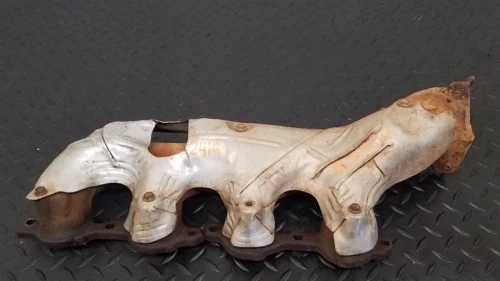 2002-2013 Chevrolet Silverado 5.3L Right Used OEM Exhaust Manifold 1260203