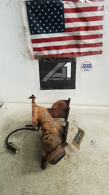 2006-2011 Chevrolet / Buick Impala / Terraza 3.9L Right Rear Used Exhaust Manifold