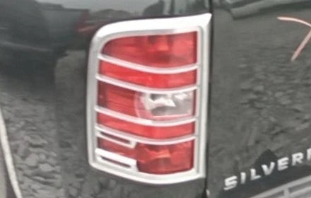 07-13 Chevrolet Silverado 1500 Rear Left Driver Tail Light Lamp OEM OEM used OEM tail light assembly
