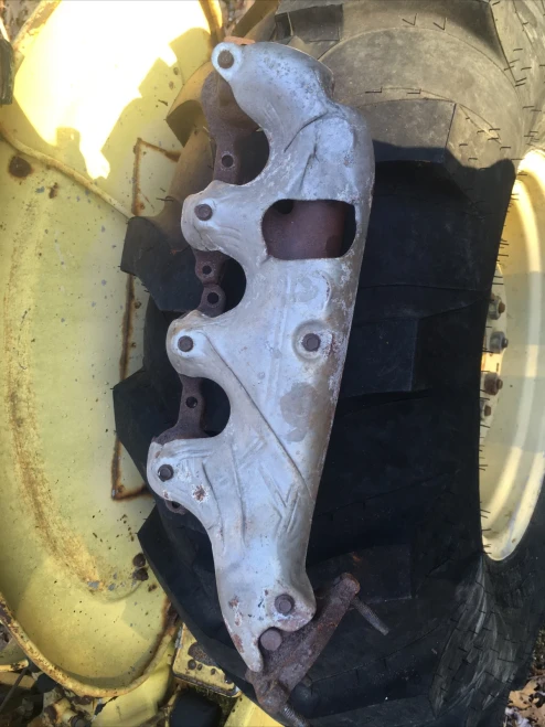 2007-2013 Chevrolet Avalanche / Silverado Right Used OEM Exhaust Manifold 12562244