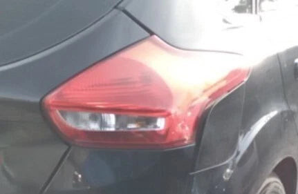 15-18 Ford Focus Right Passenger Quarter Mounted Tail Light Lamp OEM OEM used OEM tail light assembly