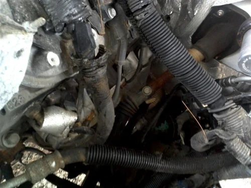 2010-2018 Chevrolet / Ram Express / 3500 6.0L Left Used Exhaust Manifold 3192530