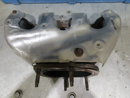 2014-2019 Chevrolet Corvette 6.2L Left Used OEM Exhaust Manifold