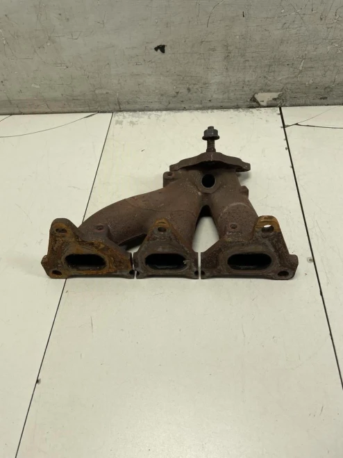2017 Chevrolet Traverse Right Rear Used OEM Exhaust Manifold