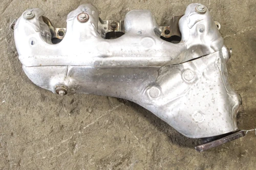 2020-2024 Chevrolet Camaro 6.2L Left LT1 Used OEM Exhaust Manifold 12629728