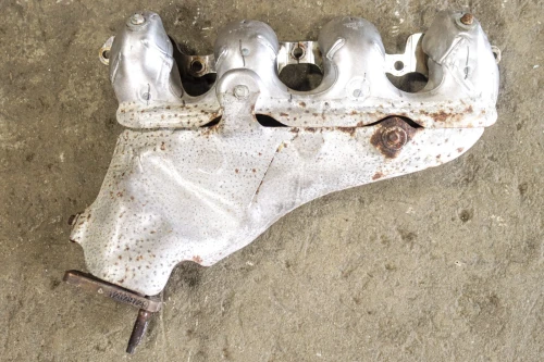 2020-2024 Chevrolet Camaro 6.2L Left Right LT1 Used OEM Exhaust Manifold 12629729
