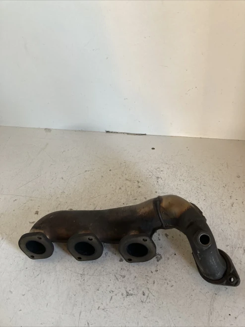 2006 Chrysler Crossfire 3.2L Right V6 Used OEM Exhaust Manifold
