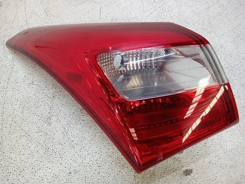 2017 Hyundai Elantra Driver Side Tail Light Assembly LH OEM used OEM tail light assembly