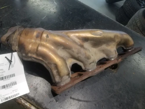 2012 Chrysler 300 6.4L Left Used Exhaust Manifold