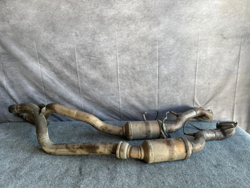 2015-2023 Chrysler 300 3.6L Header Used OEM Exhaust Manifold