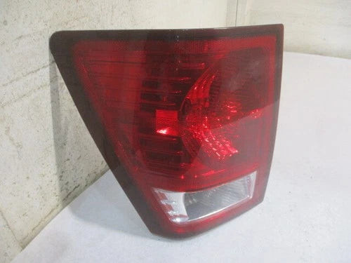 07 08 09 10 Jeep Grand Cherokee LH Driver Tail Brake Light Lamp OEM OEM used OEM tail light assembly
