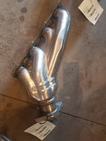 2015-2020 Dodge Challenger 6.2L Right Used Exhaust Manifold
