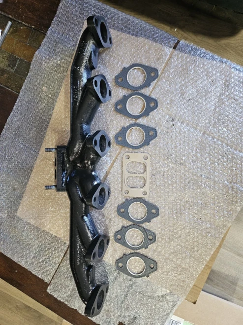 Dodge Ram 5.9L Used OEM Exhaust Manifold 3935918