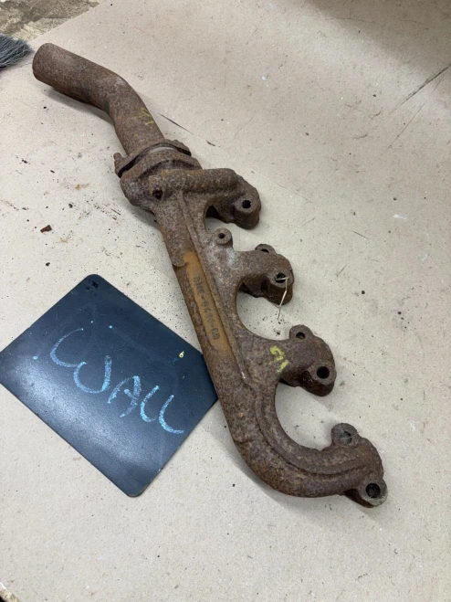 1968 Ford Torino / Mustang 289 engine 302 engine Used Exhaust Manifold