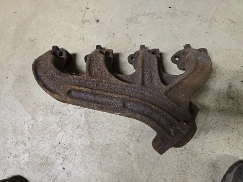 1973-1976 Ford Torino Left 351W engine Used Exhaust Manifold D5OE-9431-BB