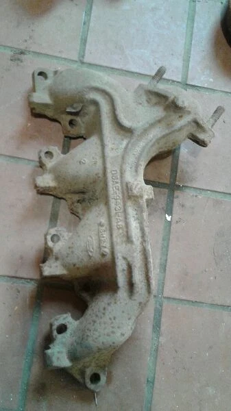 1977-1982 Ford F-250 5.8L Left 351 engine Used Exhaust Manifold D5AE-9431-AB