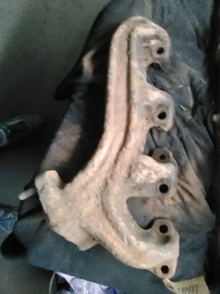 1983-1987 Ford Bronco 5.0L Left 302 engine Used Exhaust Manifold