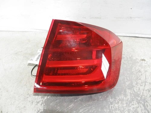 2013-2015 BMW 320i Passenger RH Tail Light Lamp OEM used OEM tail light assembly