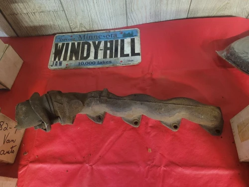 1997-1998 Ford Expedition 5.4L Right Used Exhaust Manifold F75E-9430-FA