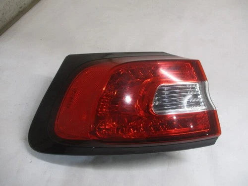 14 15 16 17 18 Jeep Cherokee LH Driver LED Outer Tail Brake Light Lamp OEM OEM used OEM tail light assembly