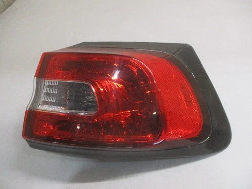 14 15 16 17 18 Jeep Cherokee RH Passenger LED Outer Tail Brake Light Lamp OEM used OEM tail light assembly
