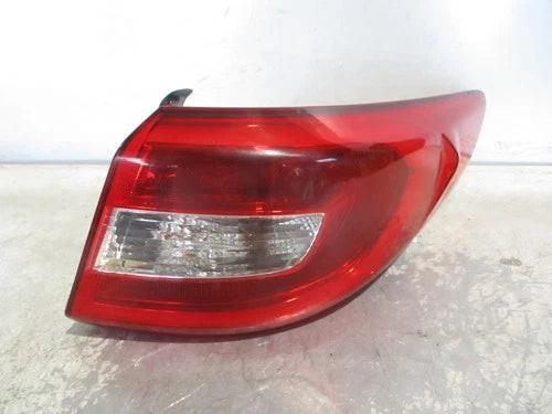 2015 Hyundai Sonata Passenger RH Tail Light Lamp OEM used OEM tail light assembly