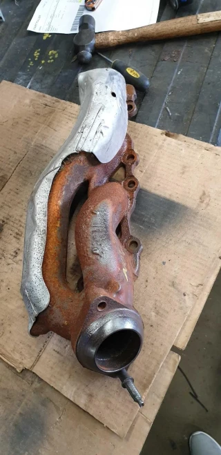 2011-2014 Ford F-150 5.0L Right Used Exhaust Manifold