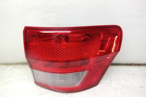 11 2011 Jeep Grand Cherokee Passenger RH Tail Light Lamp OEM used OEM tail light assembly