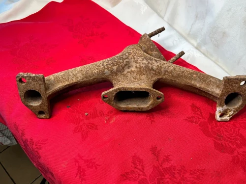 Ford Escort 1.1L / 1.3L Used OEM Exhaust Manifold