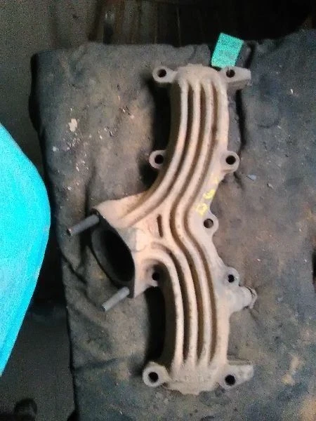 Ford F-100 Left 360 engine Used Exhaust Manifold