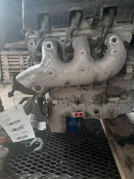 2014-2018 GMC / Chevrolet Sierra / 1500 Pickup 4.3L Right Used Exhaust Manifold