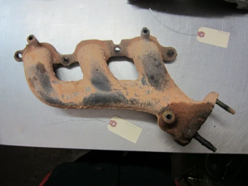 2014-2021 GMC Sierra 4.3L Left Used Exhaust Manifold 12631812