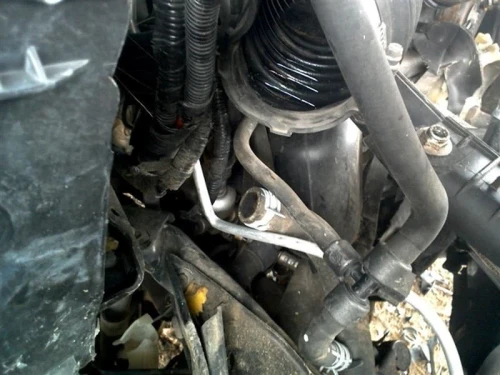 2017-2019 GMC / Chevrolet Sierra / 2500 Pickup 6.0L Right Used Exhaust Manifold 3192529