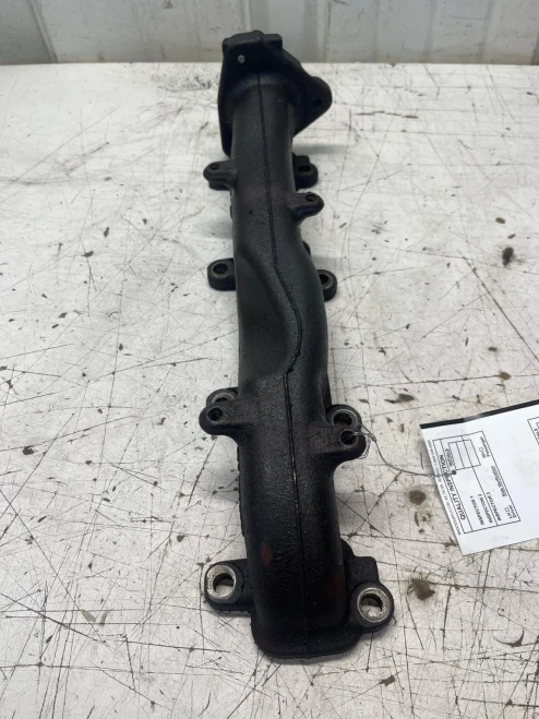 2017-2022 GMC Sierra 6.6L Left Used OEM Exhaust Manifold 12702899