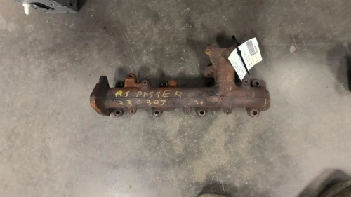2021 GMC Sierra / 3500 Pickup 6.6L Right Used Exhaust Manifold