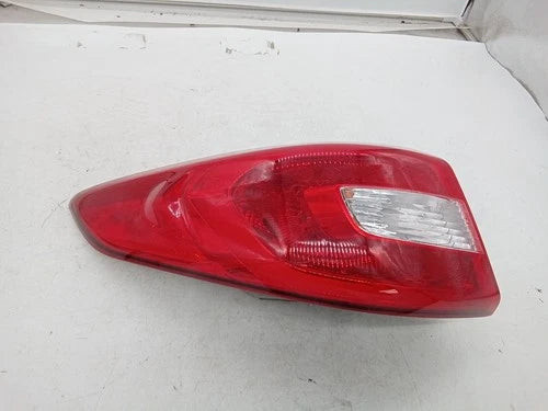2015 Hyundai Sonata Driver LH Tail Lamp Assembly OEM used OEM tail light assembly