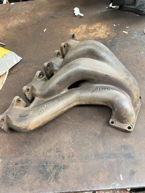 GMC Sierra Used Exhaust Manifold 86HF9430A