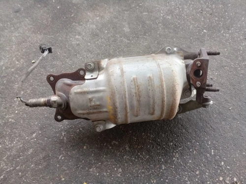 2014-2017 Honda Odyssey 3.5L Left Front Used Exhaust Manifold