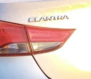 14-16 Hyundai Elantra LH Driver Tail Light Lamp Lid Mount OEM OEM used OEM tail light assembly