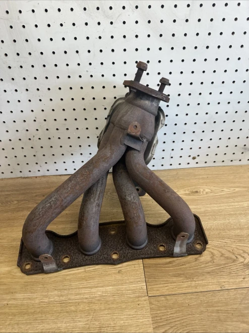 2010-2014 Hyundai Sonata 2.4L Used OEM Exhaust Manifold