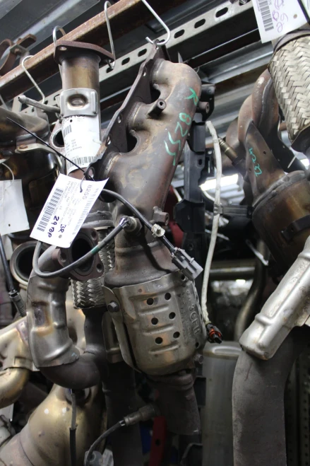 Hyundai Genesis 3.8L Left GDI Used Exhaust Manifold