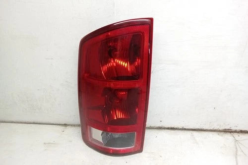 05 2005 Dodge Ram 1500 Driver LH Tail Light Lamp OEM used OEM tail light assembly