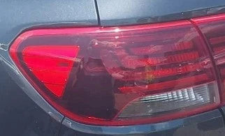 2019-2020 Kia Sorento LH Driver Quarter Panel Mounted Tail Light Lamp OEM used OEM tail light assembly