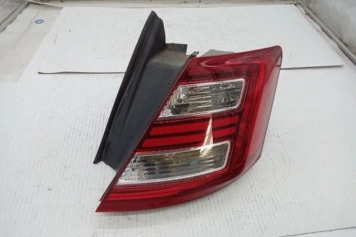 2013 Ford Taurus Passenger RH Tail Lamp Assembly Quarter Panel Mounted OEM used OEM tail light assembly