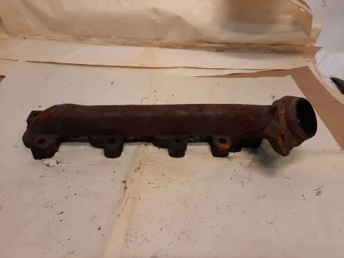 2005-2007 Jeep Grand Cherokee / Commander 4.7L Left V8 Used OEM Exhaust Manifold